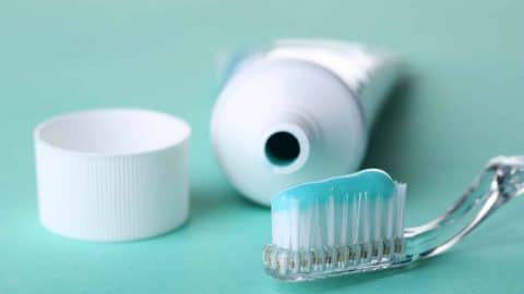 toothbrush toothpaste oral care